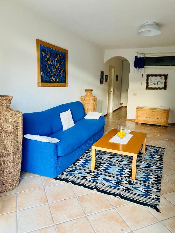 La Casa Blu Vila San Pantaleo Exterior foto